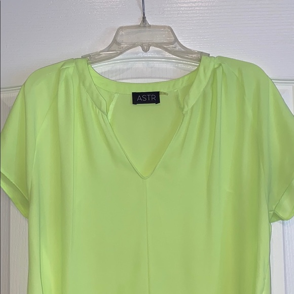 ASTR Neon Yellow Blouse Top M - Picture 2 of 8
